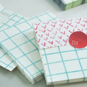 Bì Thư Vuông 10x10cm Hoạ Tiết Tối Giản, 10 Mẫu, Tặng Sticker – CBN Design